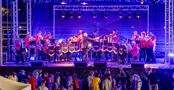 Xmas Carols Entertainment