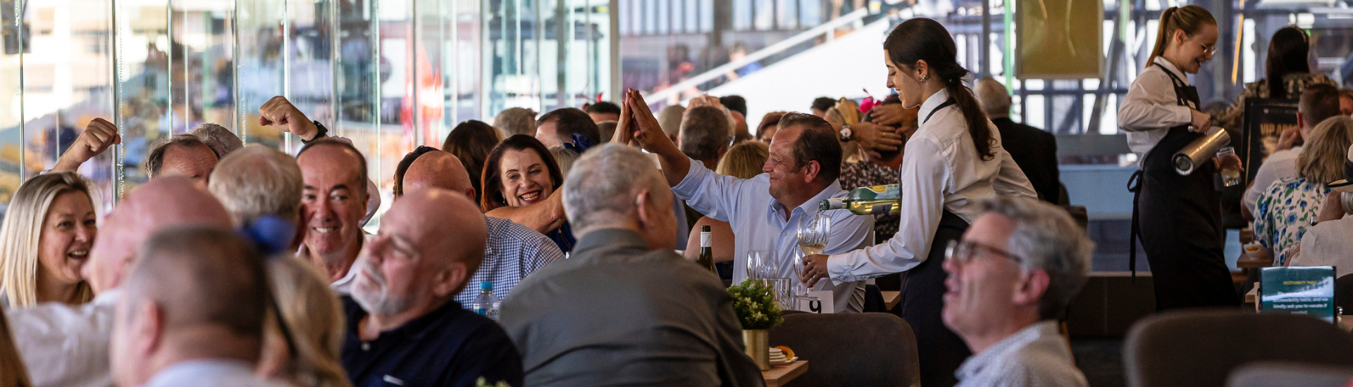 Package Landing Page Web Banner_10,000 Room