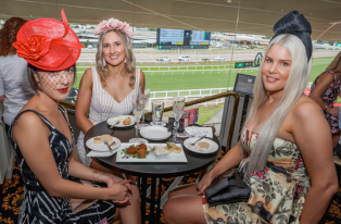 Website Tile_Ascot Bar People