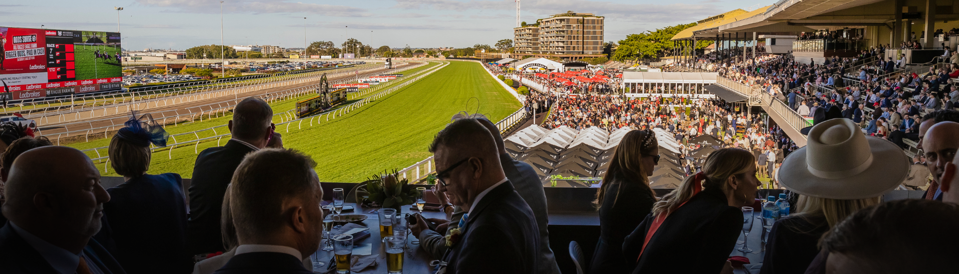 Package Landing Page Web Banner_Upper Squires