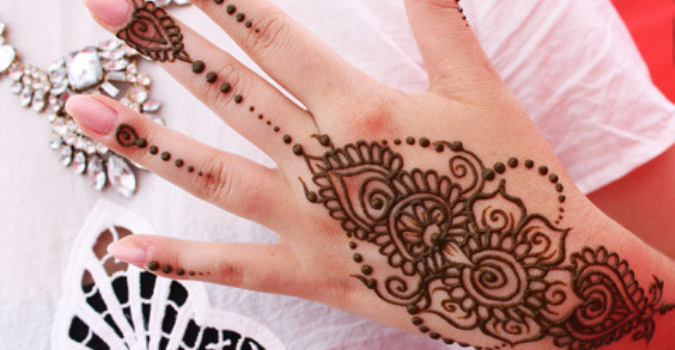 Henna at Girls Day Out | Brisbane Racing Club