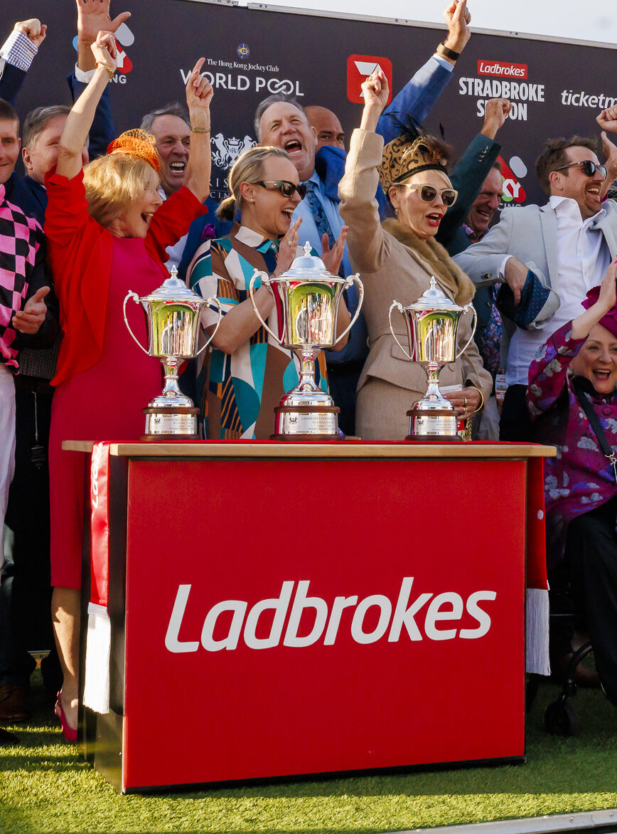 LADBROKES DOOMBEN 10,000 (G1) - 2026